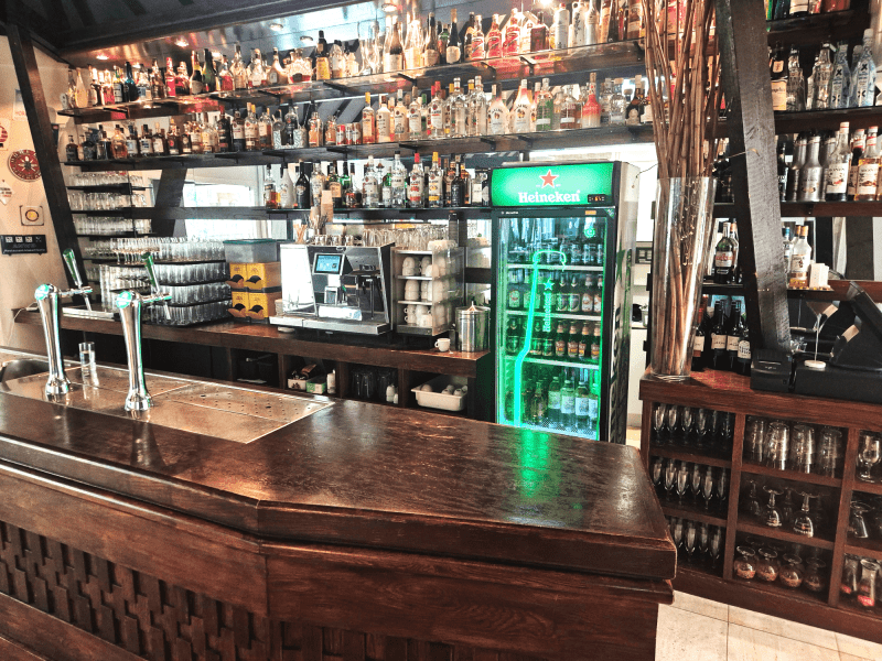 bar